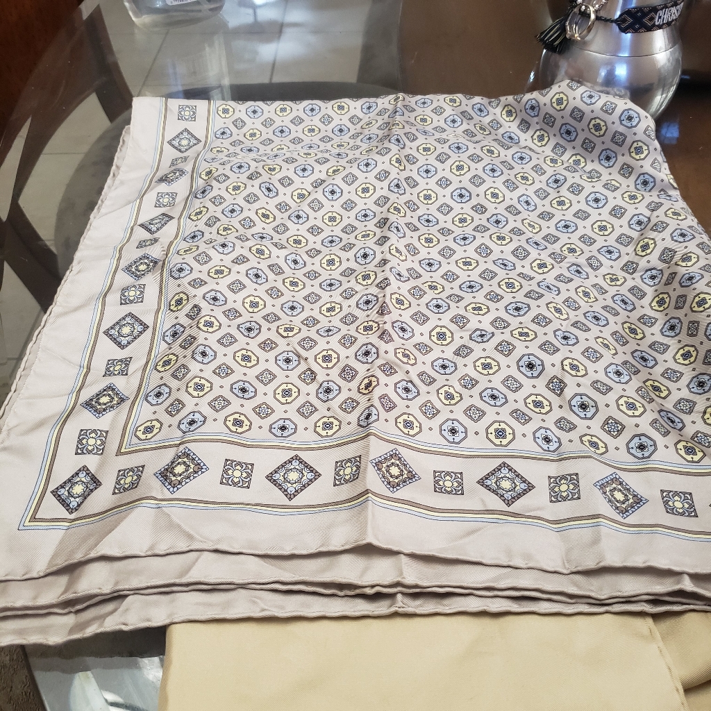 Scarf Jaeger 33x33